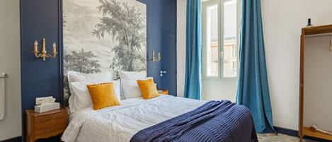 1 habitación, tabla de planchar con plancha, wifi y ropa de cama