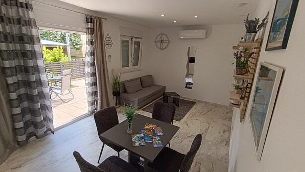 Unclassified image, 1 of 24, button - Bubble Oasis apartment with private terrace,BBQ and free parking (Podstrana - Žminjača)