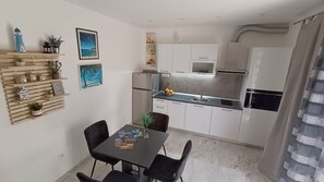 Paper towels - Bubble Oasis apartment with private terrace,BBQ and free parking (Podstrana - Žminjača)