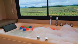Ảnh chưa phân loại, 3 trong số 9 ảnh, nút