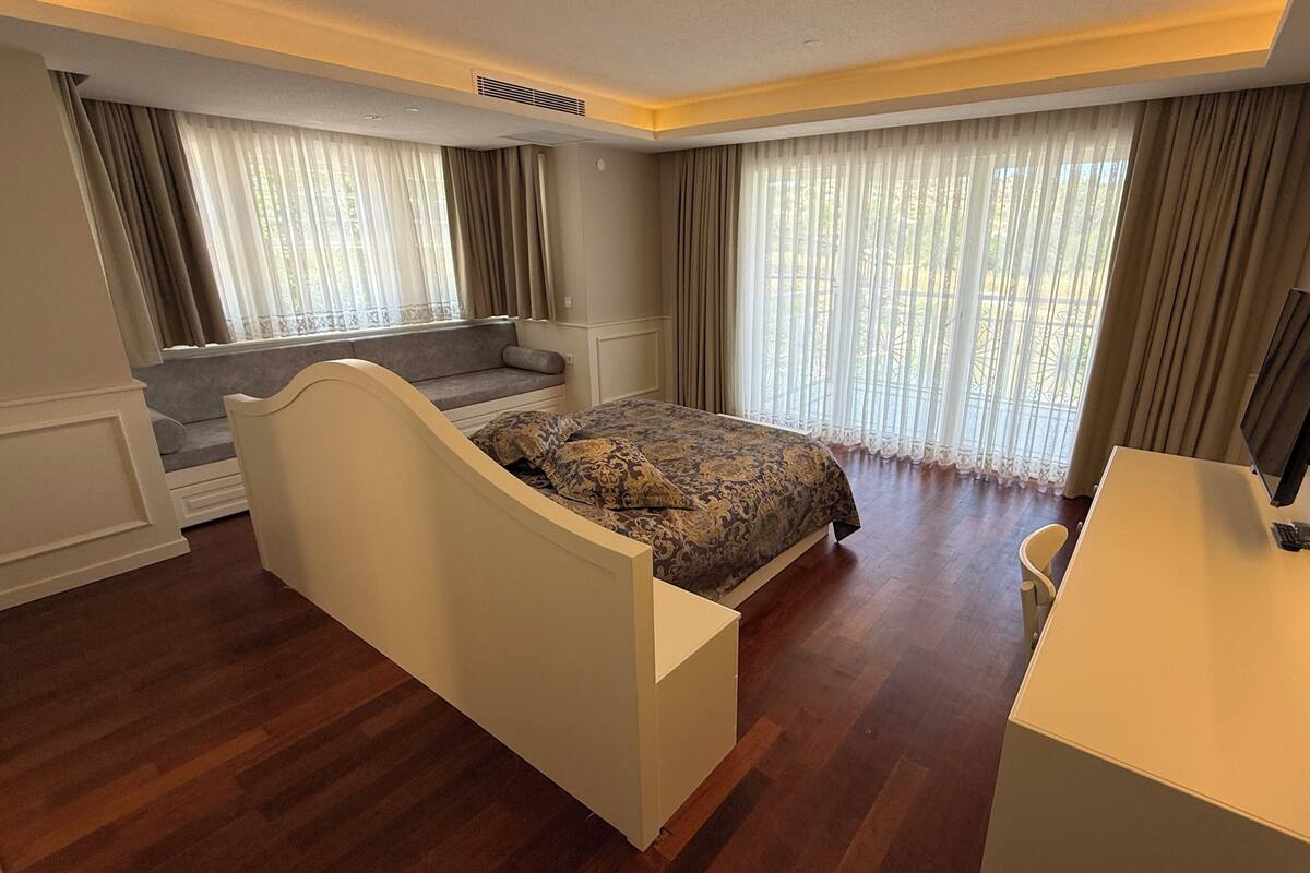 Standard Double Room, Mountain View