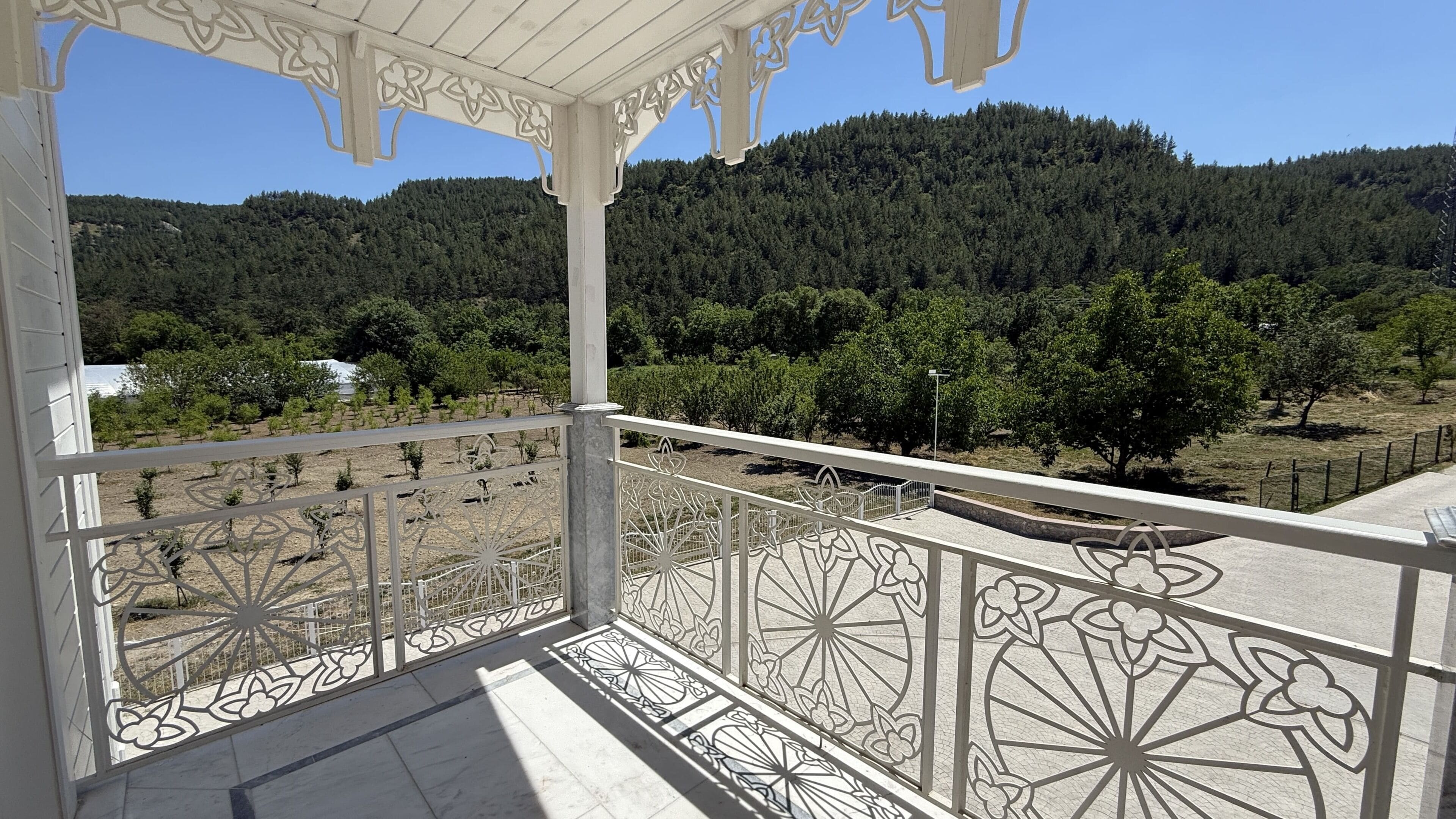Deluxe Triple Room, Mountain View | Terrace/patio