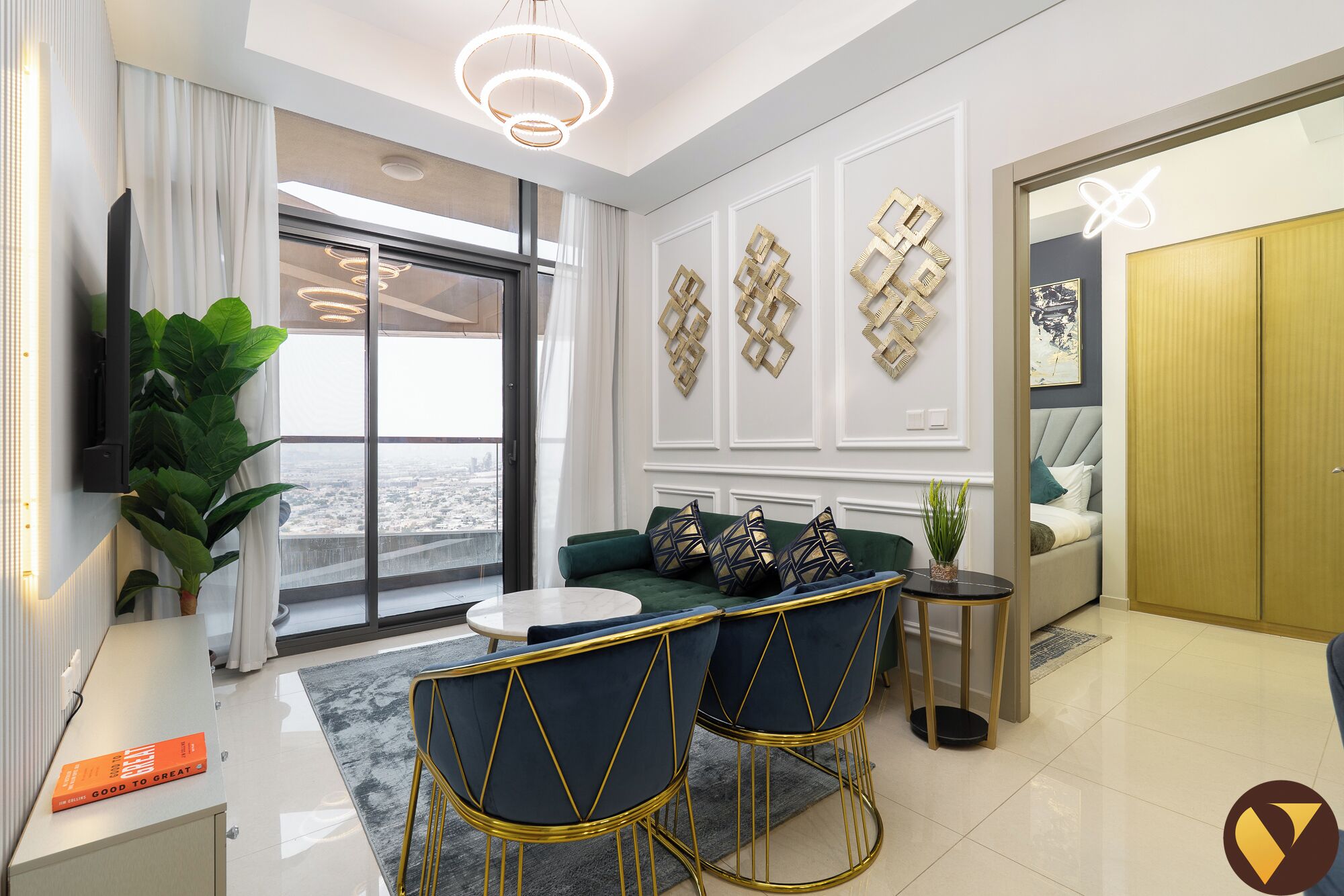 Deluxe Apartment, Balcony, City View | Interior