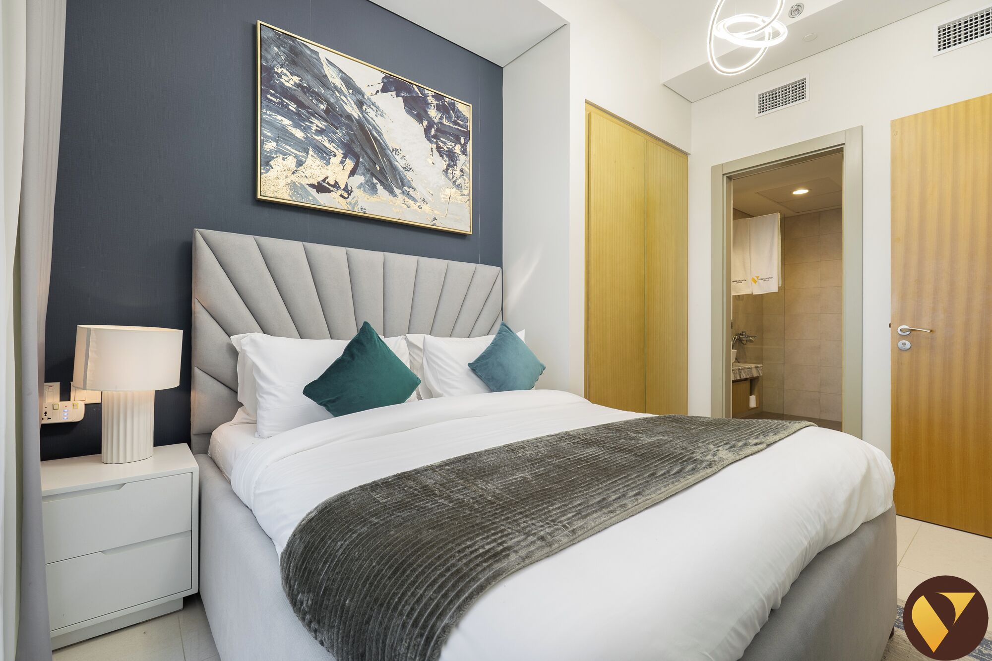 Apartament Deluxe, balcó, vistes a la ciutat | Caixa forta a l'habitació, decoració individual i mobiliari individual 