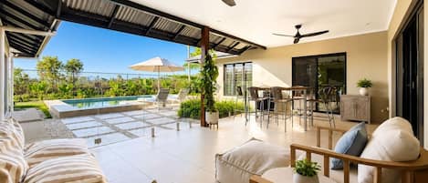 บ้านพัก | 5 ห้องนอน