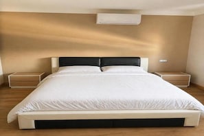 3 Schlafzimmer, Bügeleisen/Bügelbrett, WLAN, Bettwäsche