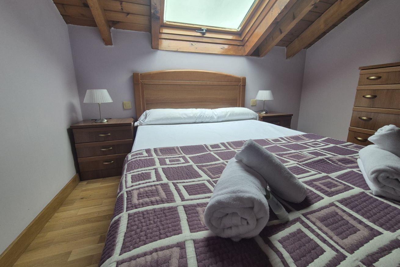 6 bedrooms, iron/ironing board
