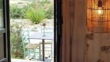 Kamar Double atau Twin Deluks, pemandangan kebun, lantai dasar | Interior