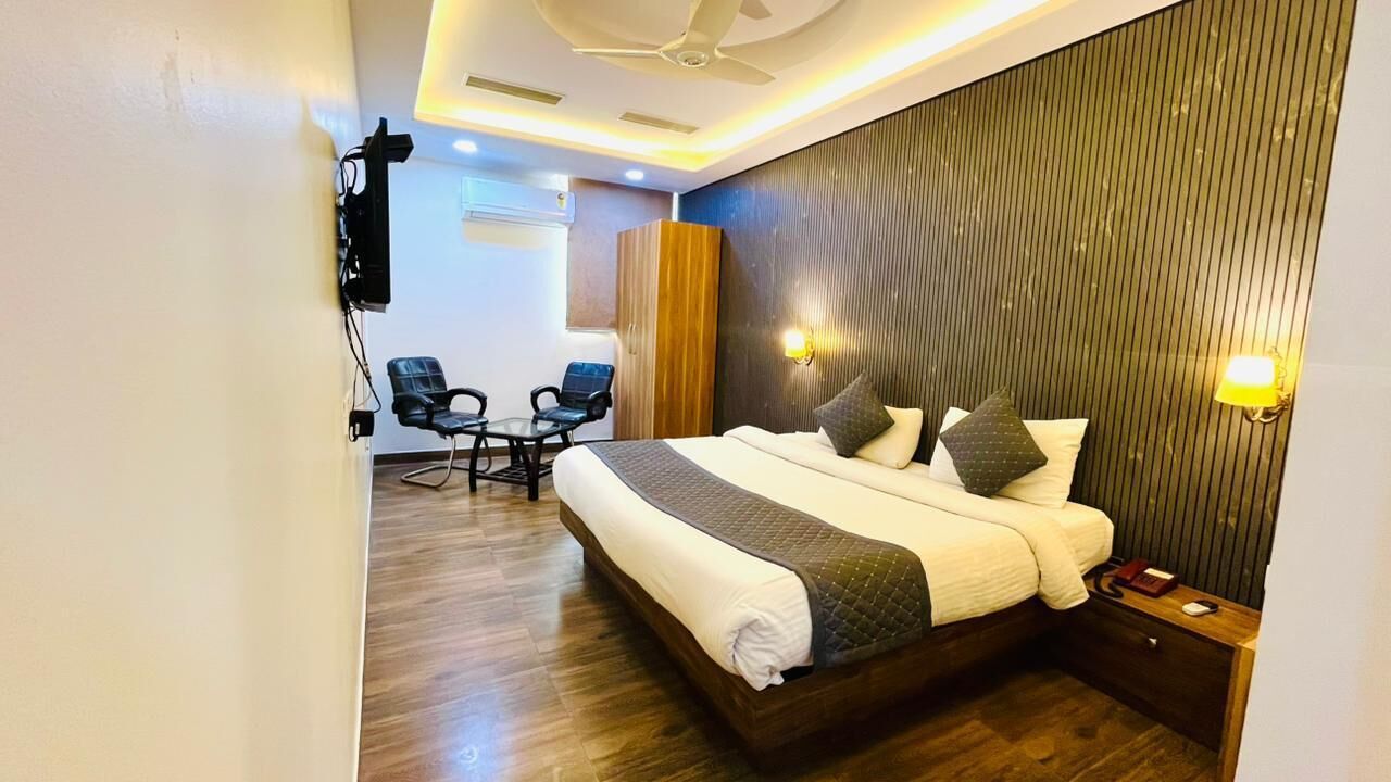 Classic Double Room | Free WiFi