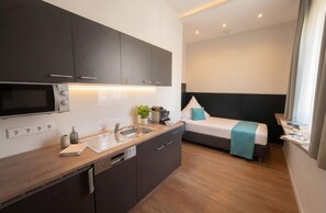 Habitación triple Confort | Cocina privada | Tetera eléctrica y periquera 