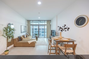 Apartment, Balkon | Wohnbereich