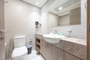 Apartment, Balcony | Bilik Mandi