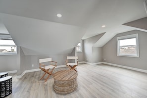 Interior - Newly Renovated 4-Bedroom, 1.5-Bathroom Canal-Front Home in South Bethany Beach; Parking Pass, Free WIFI and 2 Large Decks! (Bethany Beach)
