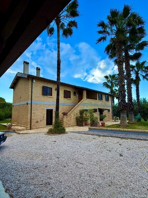Exterior - Vrbo Property (Controguerra)