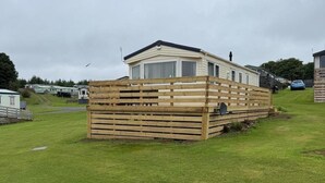 Exterior - Sleeps4-familyfriendly-greatamenities-freeparking (Newton Stewart)