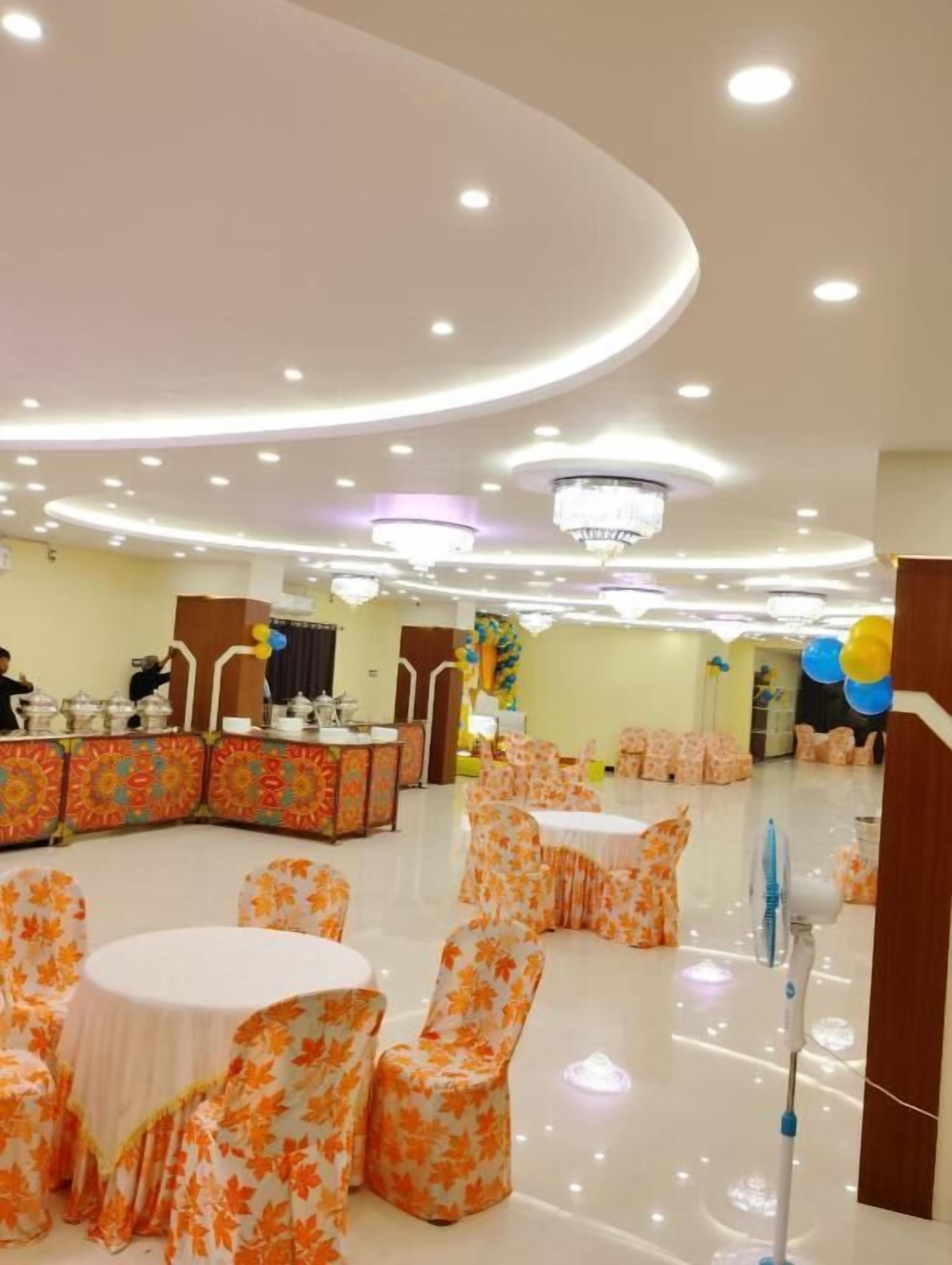 Banquet hall
