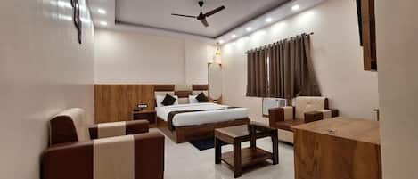 Superior Double Room, City View