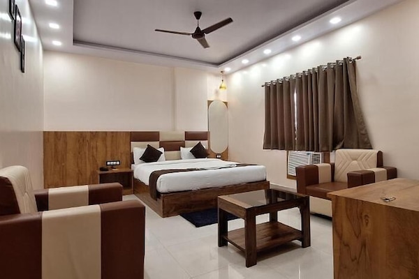 Superior Double Room, City View | Soundproofing, iron/ironing board, free WiFi