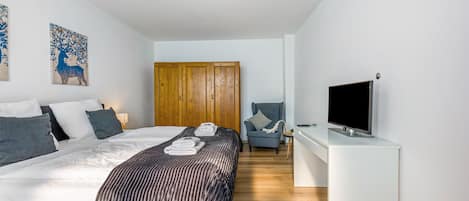 2 Schlafzimmer, Bügeleisen/Bügelbrett, WLAN, Bettwäsche