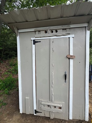 Exterior detail - Cozy 1-Room cabin on Little Pleasant Lake in adorable Grass Lake (Grass Lake)