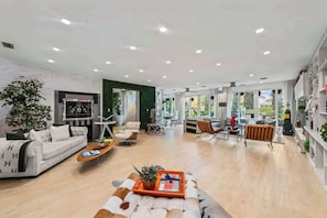 Interior - Luxurious Miami Waterfront Gateaway  A Location (Miami)