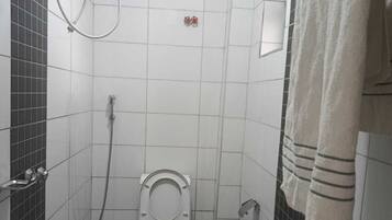 Comfort-Doppelzimmer | Badezimmer