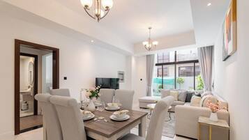 Vila Keluarga, pemandangan kebun | Makan di kamar