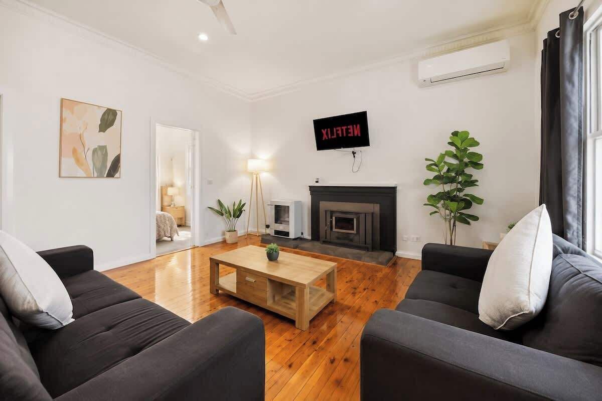 TV, fireplace, offices