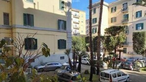Property grounds - Dopica Suite LT: Triple Room with Private Bathroom (Napoli)