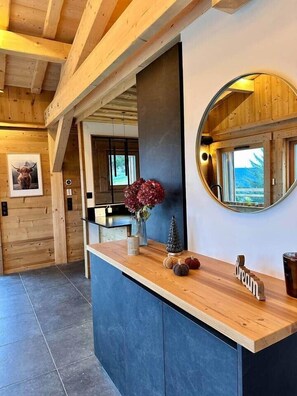 Interior - Ma Biche: a beautiful chalet with a lake view and a Nordic hot tub! (Gérardmer)