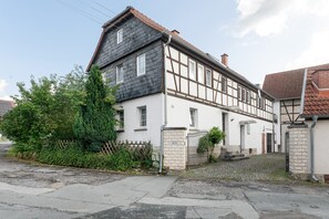 Exterior - Holiday Apartment with Large Terrace and Green Views (Gumperda)