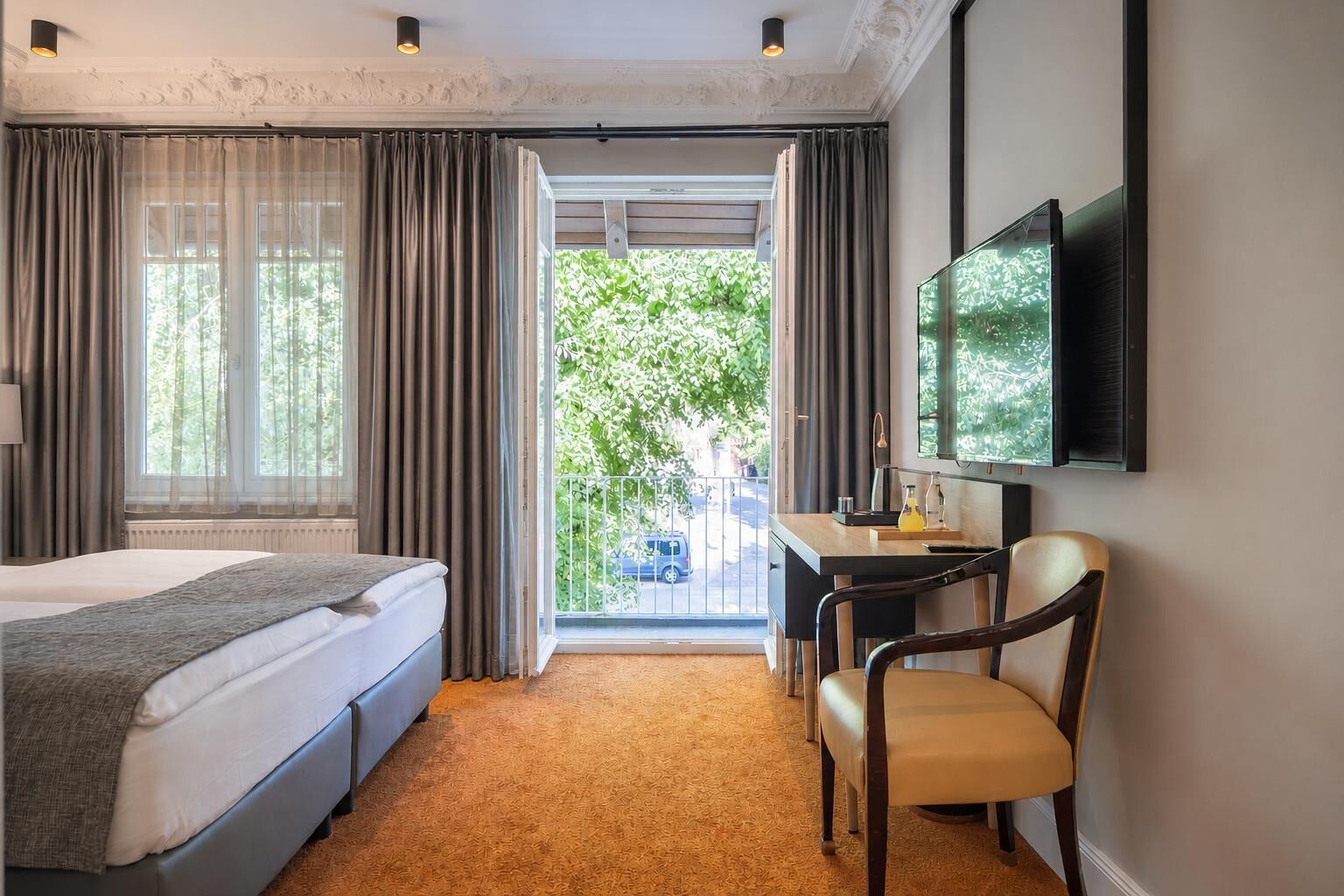 Comfort Double Room, Balcony, Garden View | Free minibar, desk, laptop workspace, soundproofing