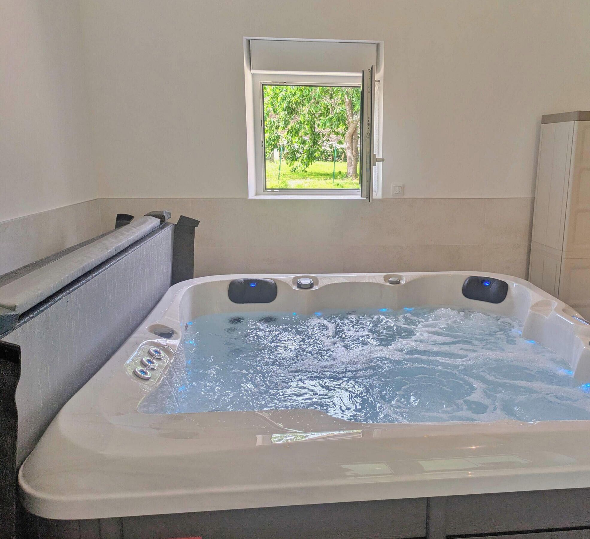 Bain à remous intérieur