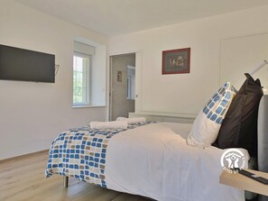 Room - Cottage in Gorron, pets allowed - 6 guests (Gorron)