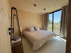 2 bedrooms, WiFi (free)