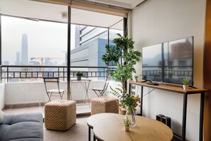 Appartement Familial, balcon, vue ville | Coin séjour