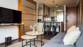 Family Apartment, Balcony, City View | Ruang tamu