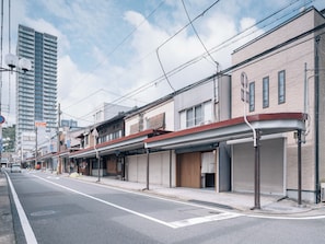 Exterior - Vrbo Property (大津市)