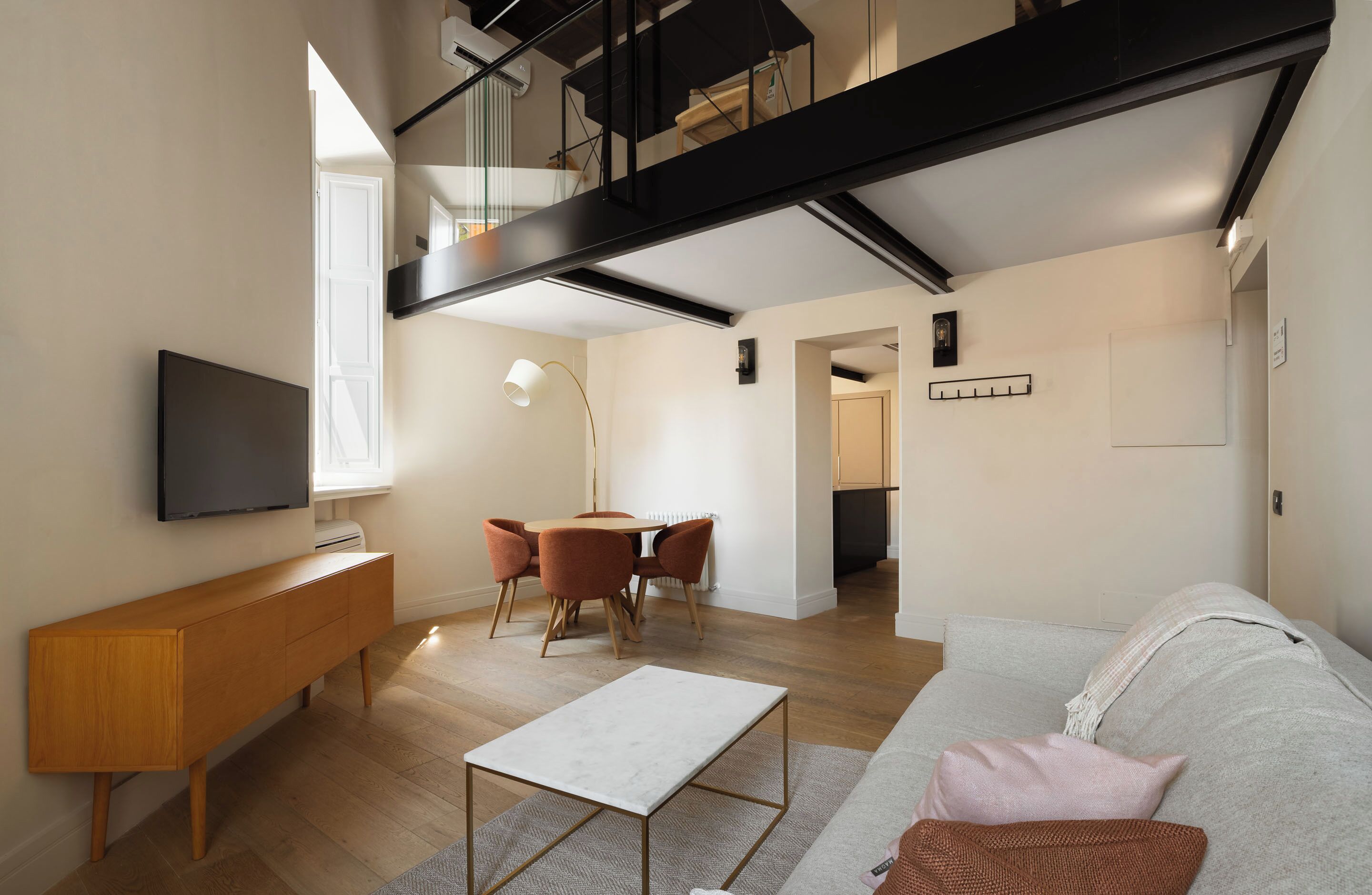 One Bedroom Comfort Apt with sofa bed | Living area