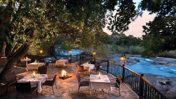 Apartment, 2 Bedrooms, Patio | Outdoor dining