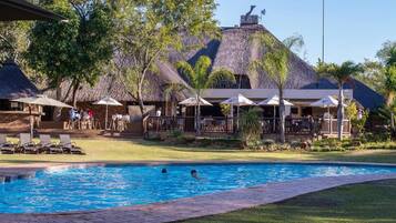 Apartment, 2 Bedrooms, Patio | Pool | Outdoor pool