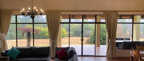 Apartment, 3 Bedrooms, Accessible | Living room