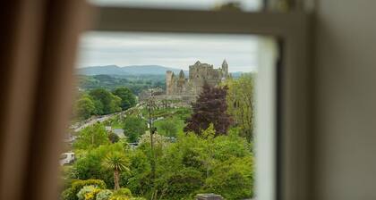 Hill House Cashel: Luxury Stay Sleeps 17