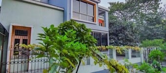 Retro Residency