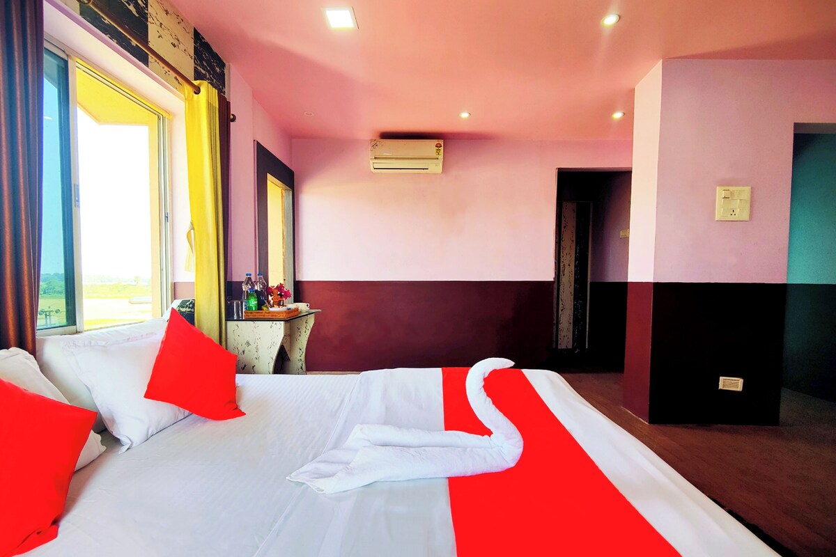 Classic Double Room, Garden View | Laptop workspace, WiFi (free)