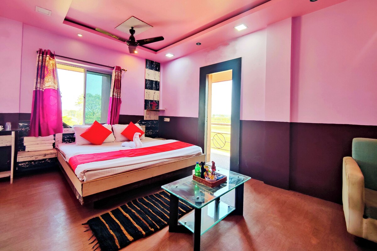Deluxe Double Room, Balcony, Garden View | Laptop workspace, WiFi (free)