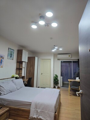 Room, 1 Bedroom, Accessible, Balcony - Room-supalai City Resort Changwattana (Pak Kret)