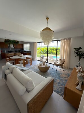 Smart TV - Gated Luxury Villa Private Pool & 24/7 Security in Vista Cana Punta Cana. (Punta Cana)