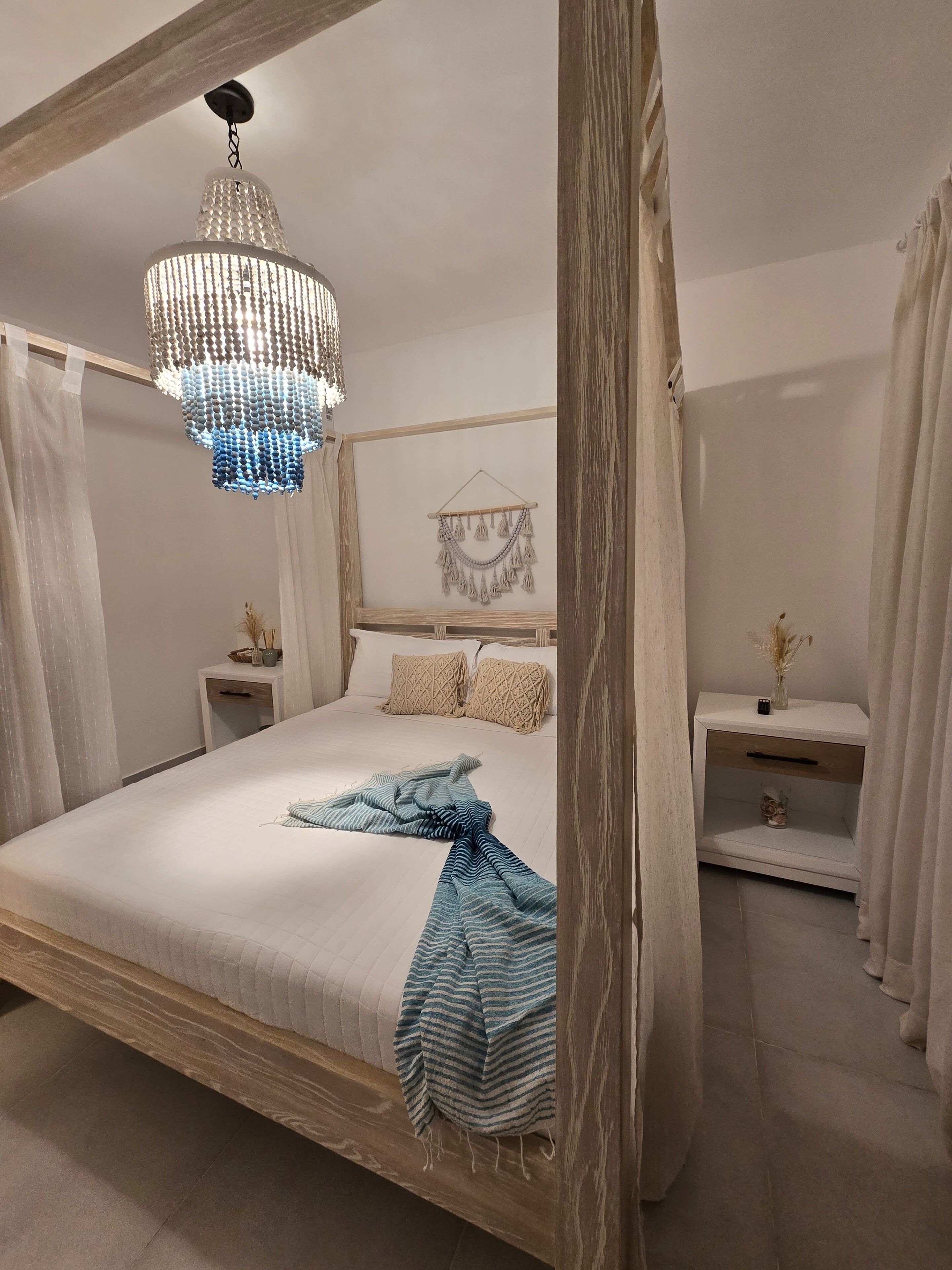 3 quartos, ferros/tábuas de passar roupa, Wi-Fi, roupa de cama