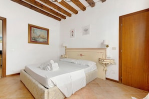 1 bedroom, iron/ironing board, WiFi, bed sheets - Apartment 'Rialto Rooms' with Wi-Fi (Venice)